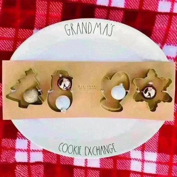NEW Rae Dunn GRANDMA'S COOKIE EXCHANGE ceramic cookie/baking plate platter/tray - Picture 5 of 10